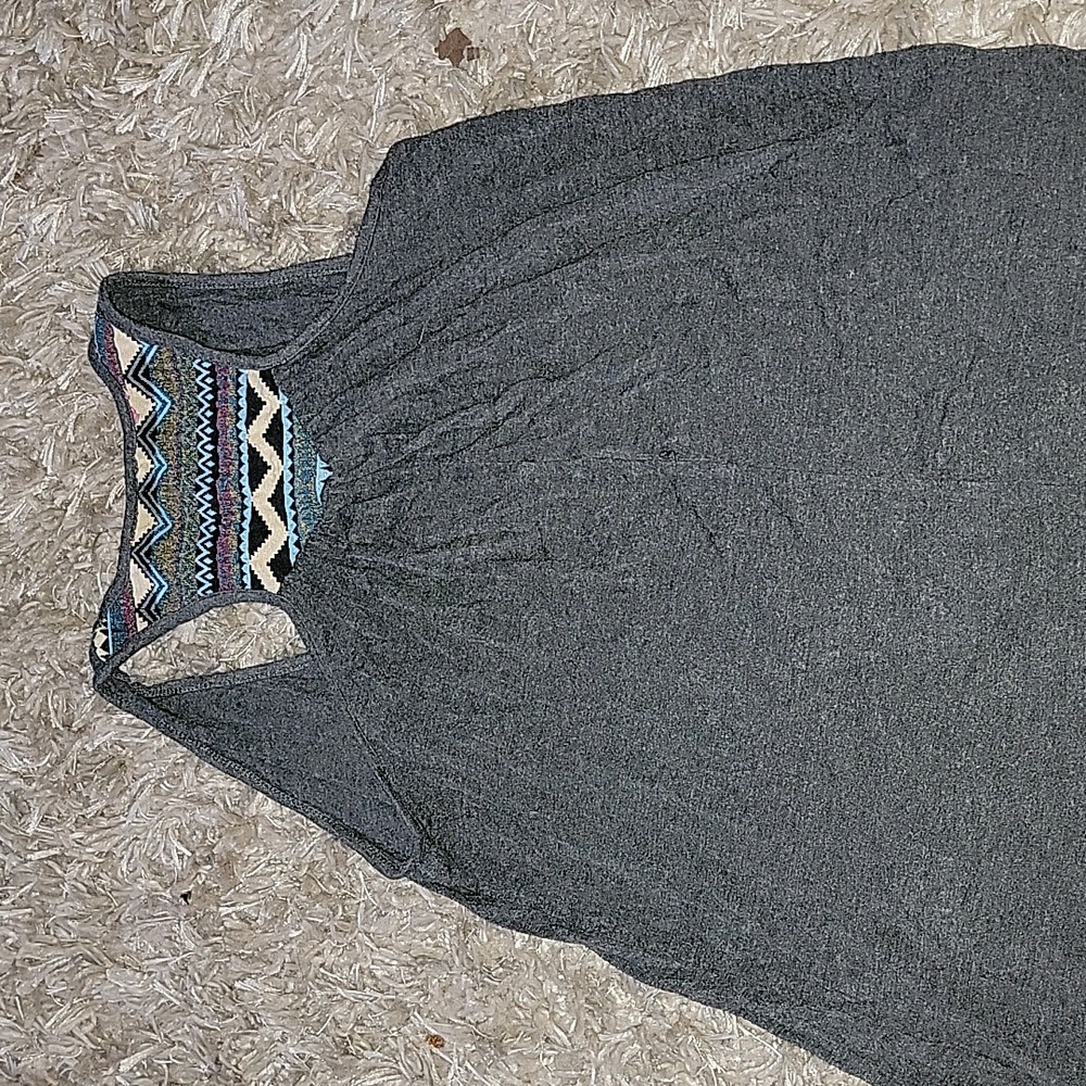 Tank tops - Picture 4 of 4